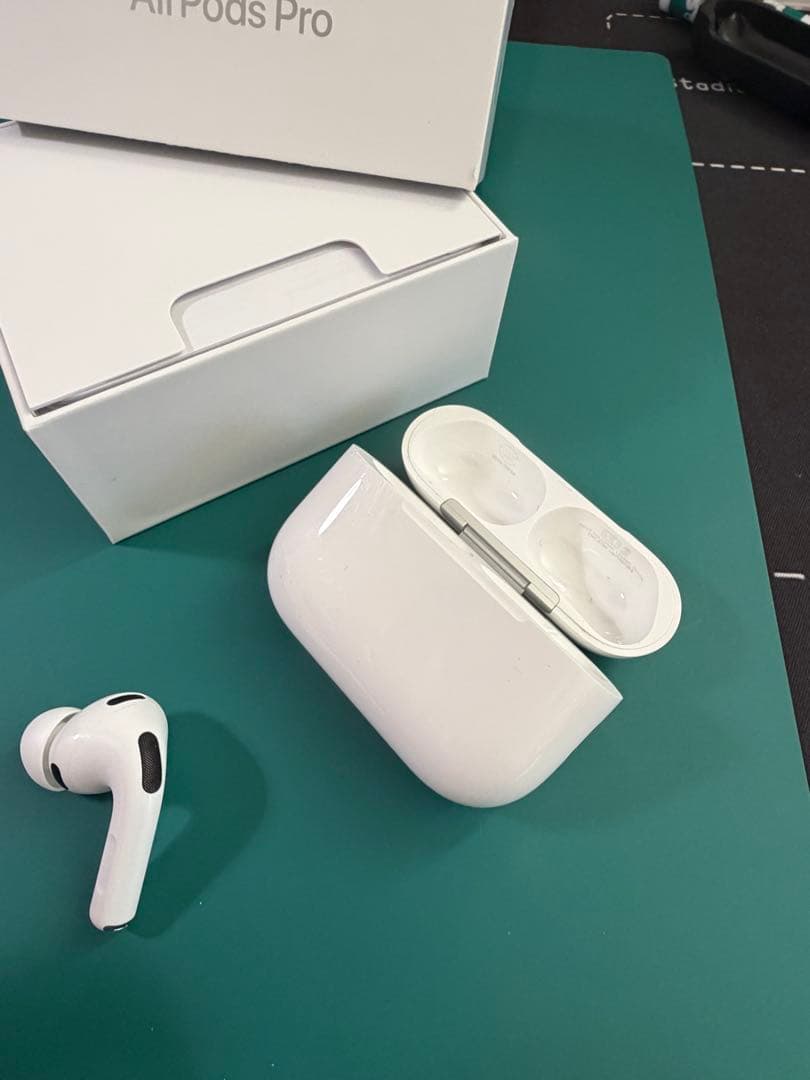 美品 AirPods Pro3 左のみ 右側紛失 片方 最新モデル