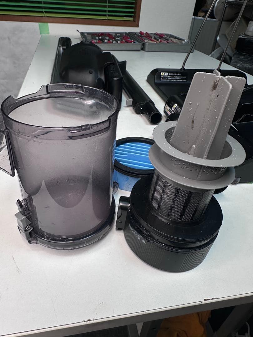 シャープ★掃除機★EC-SR8-B★2023年製★バッテリー新品にくい