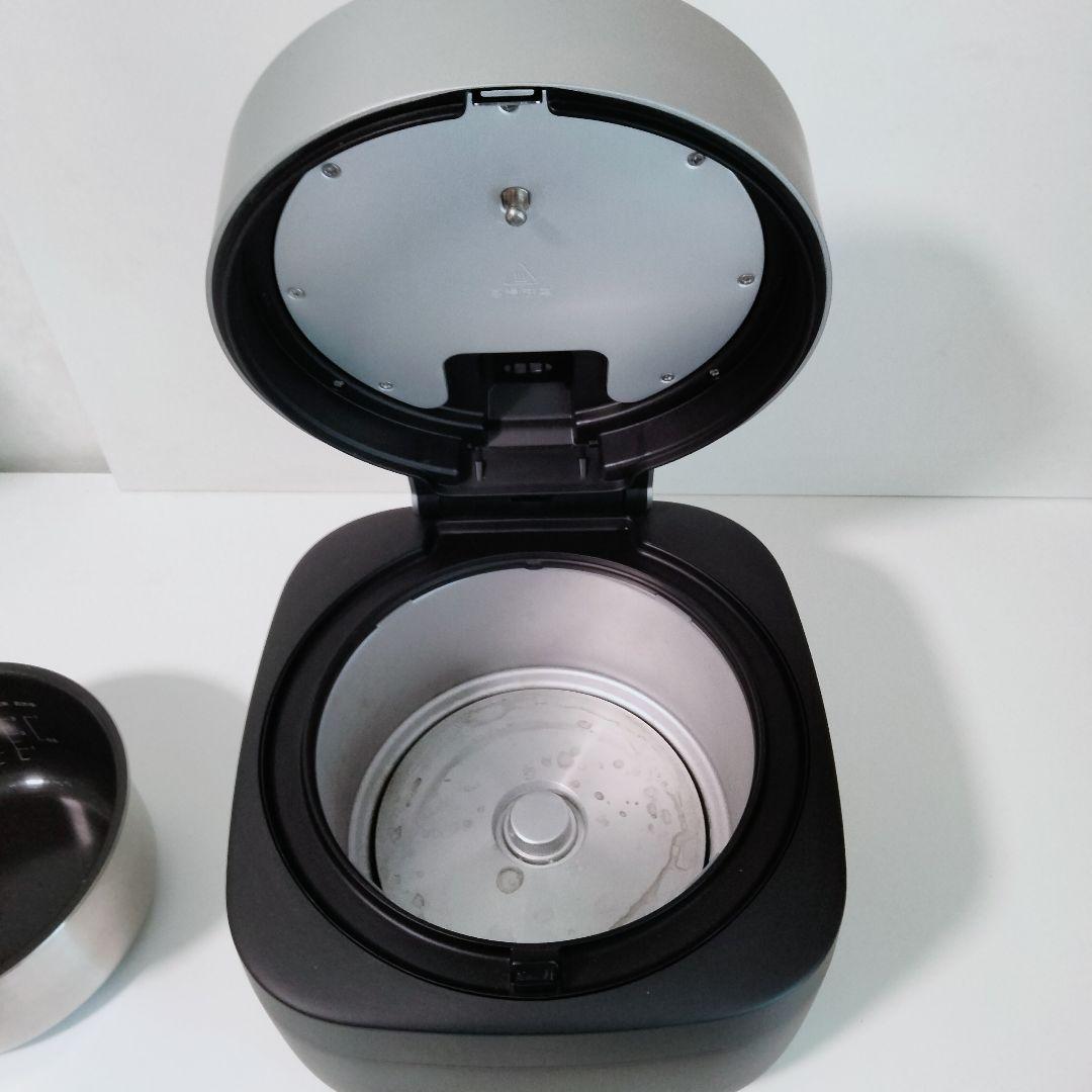 【新モデル】BALMUDA バルミューダ　炊飯器 　黒 K08A-BK　　757