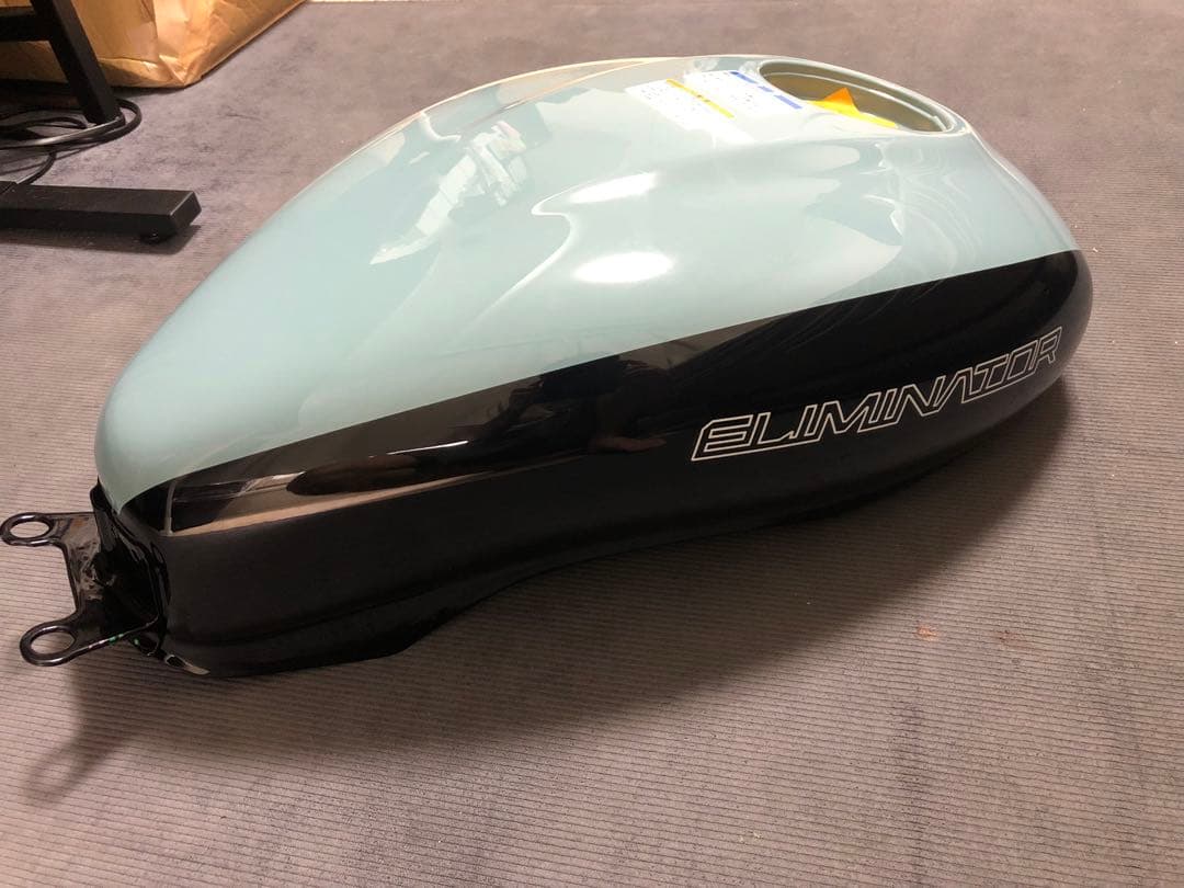 エリミネーター400SE新車外しタンクセット　ブルー×ブラック