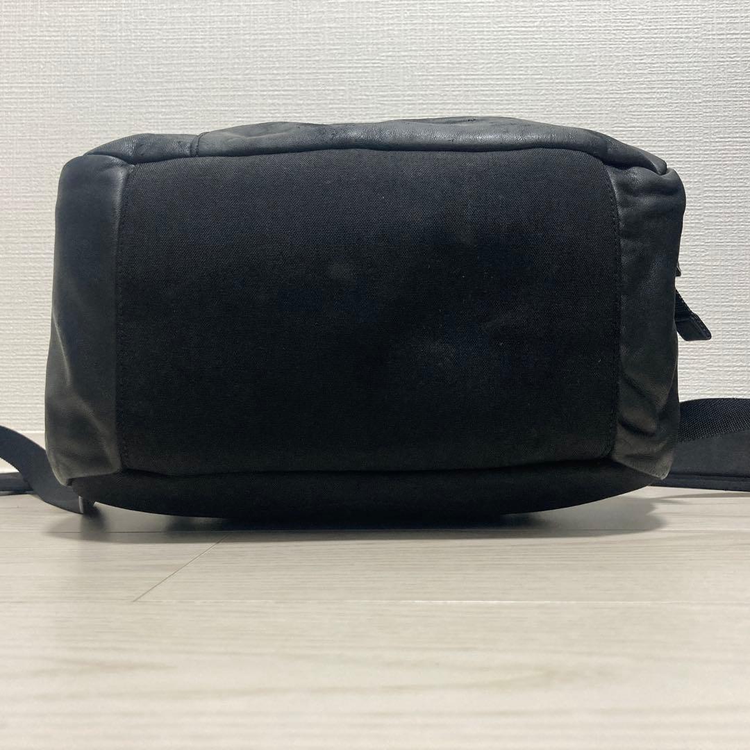 【美品】サンローランパリ　トレッキングバックパック　シティ　レザー　ロゴ　黒