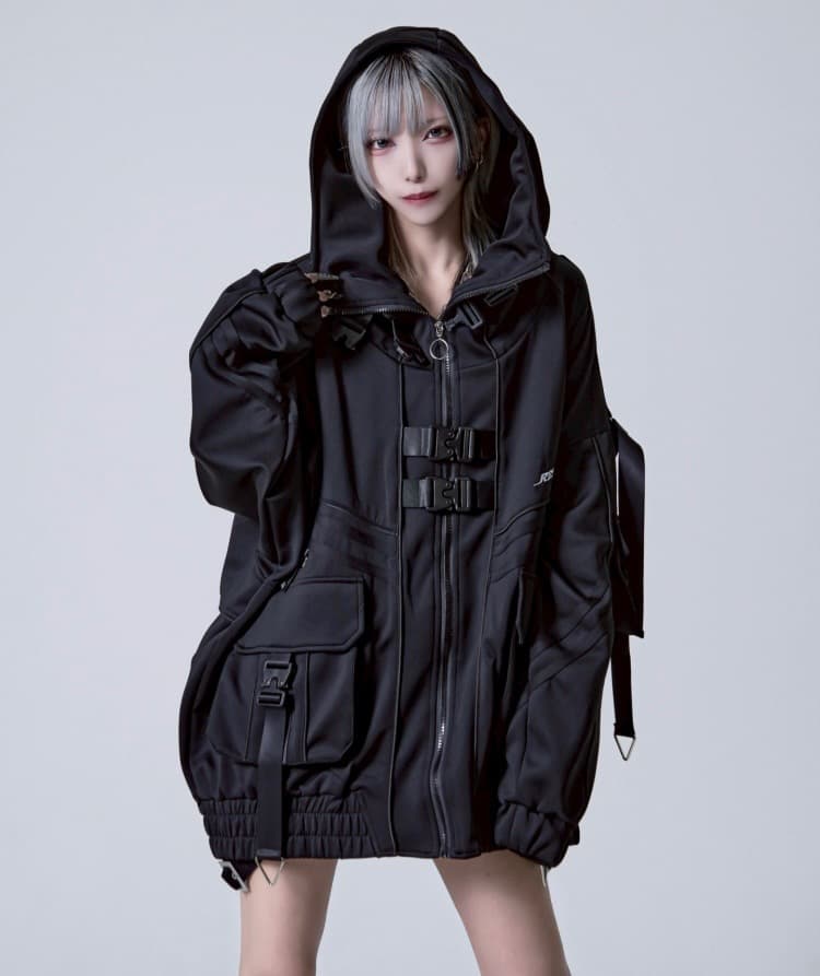 『REFLEM/レフレム』サイバー切替ハイネックジャージパーカー　Black