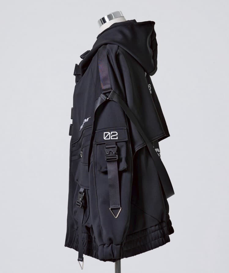 『REFLEM/レフレム』サイバー切替ハイネックジャージパーカー　Black