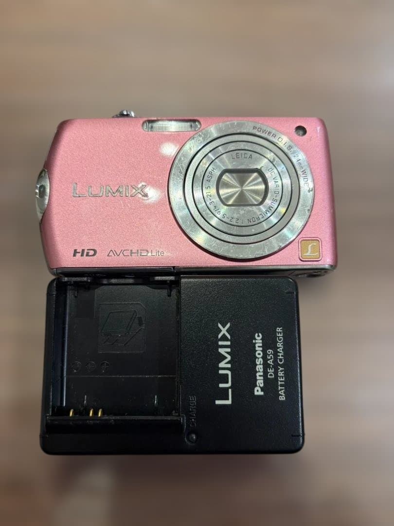 デジタルカメラ Panasonic LUMIX DMX-FX70