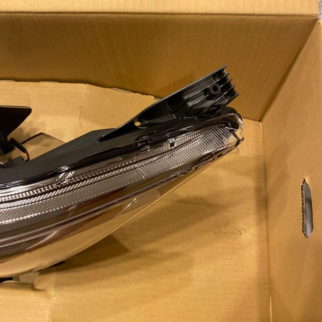 エスクワィア　左ヘッドライト