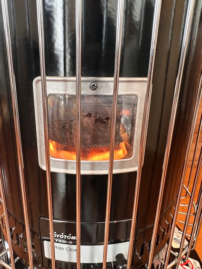 TOYOTOMI（トヨトミ）円筒形ストーブ 黒