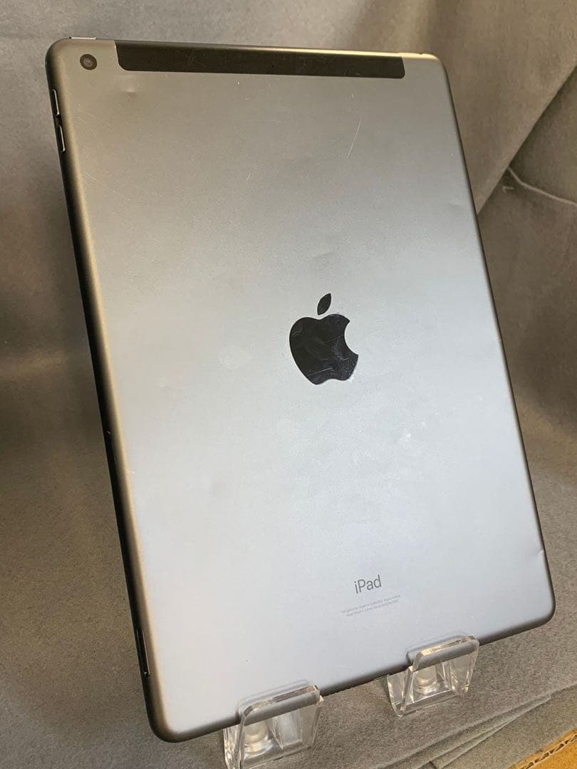 中古品 SIMフリー iPad 第9世代 64GB Wi-Fi+Cellular