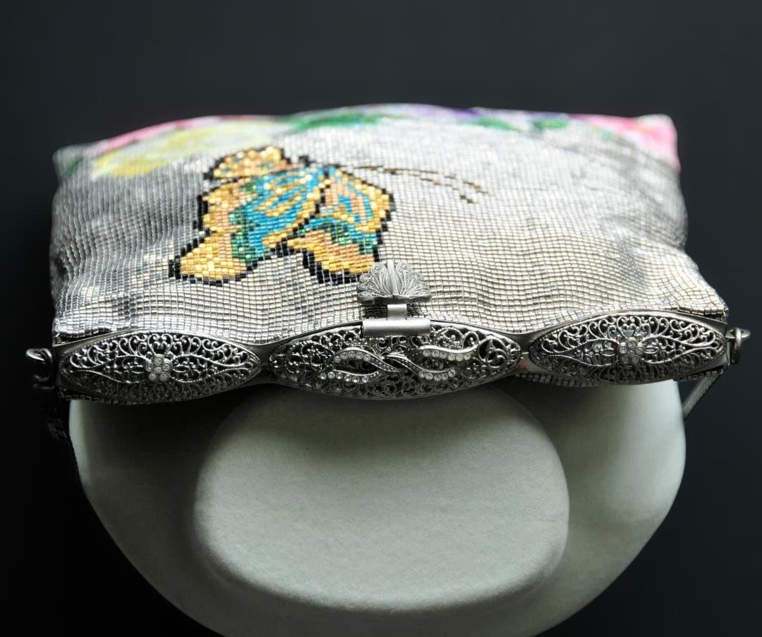 蝶と花のデリカビーズ織ハンドバッグ