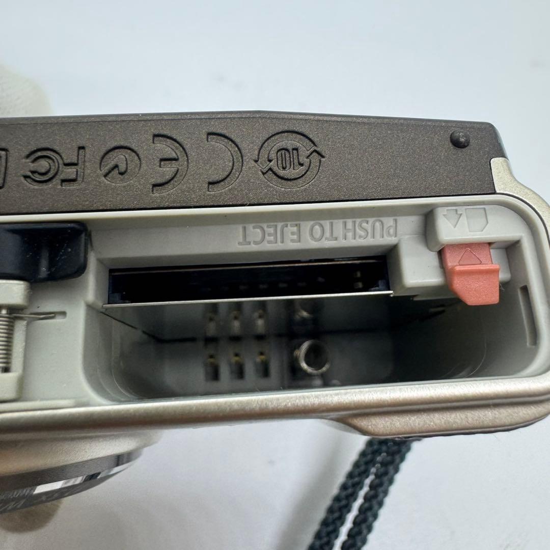 オリンパス コンパクト デジタルカメラ OLYMPUS SH-21