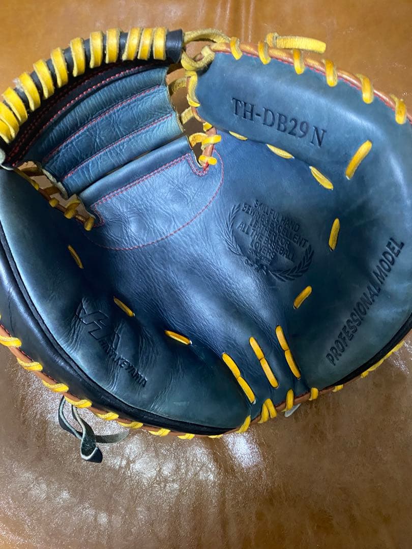 ハタケヤマ　軟式　キャッチャーミット　伊藤モデル