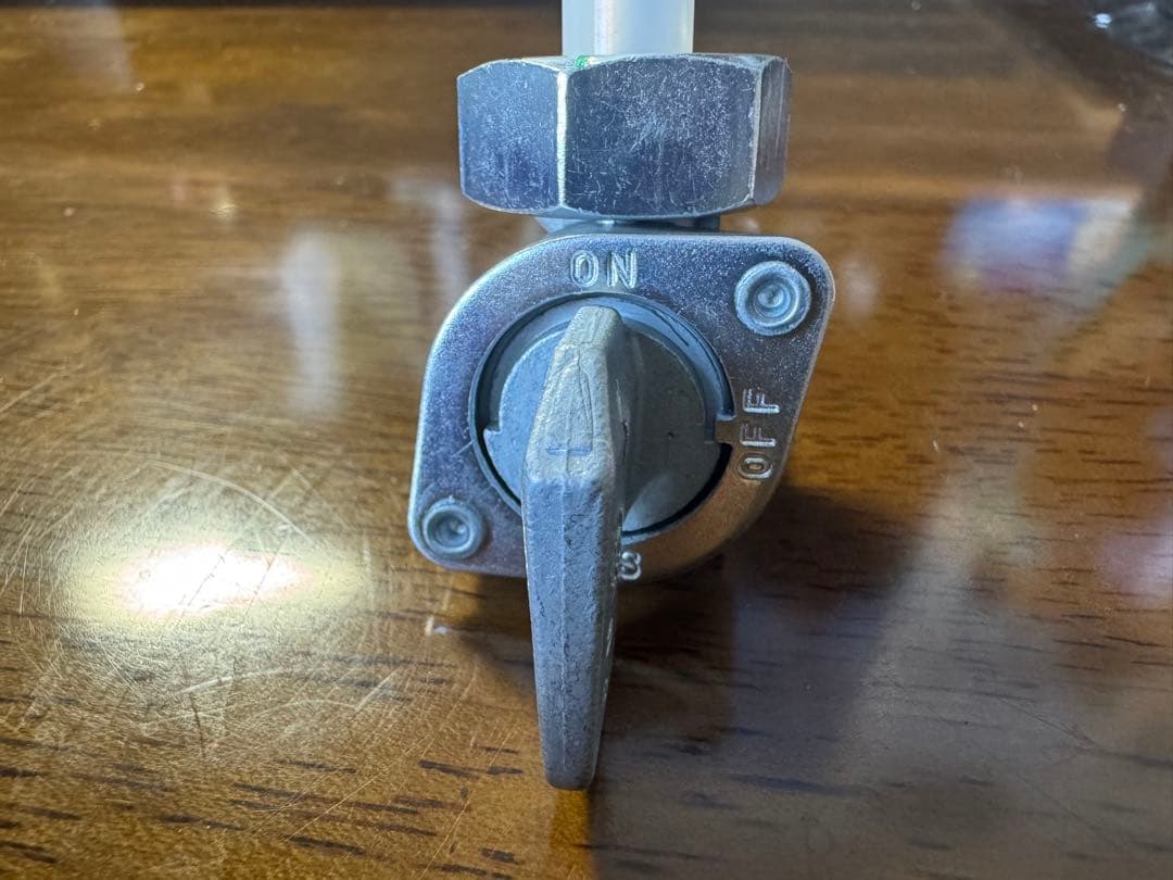 HONDA 純正燃料コック　CB750F 16950-MA4-671