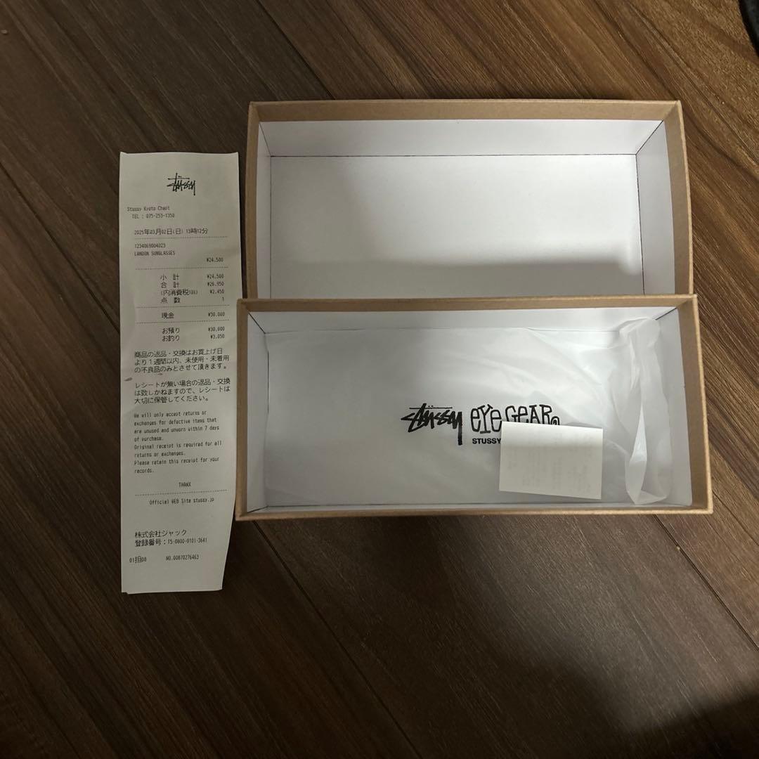 stussyサングラス