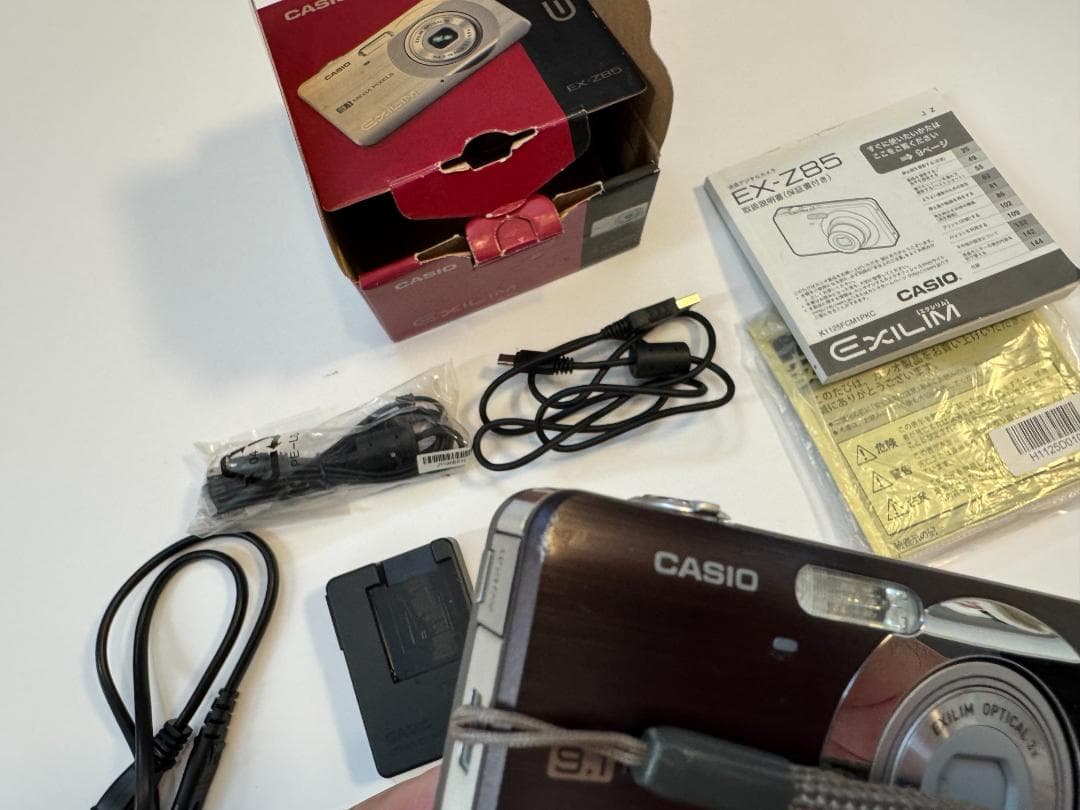 CASIO EXILIM EX-Z85 ダークブラウン 本体 カシオ デジカメ