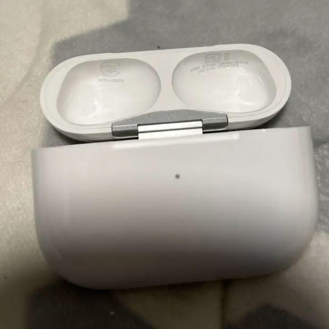 AirPods Pro第二世代 （A3047）本体 充電ケースつき