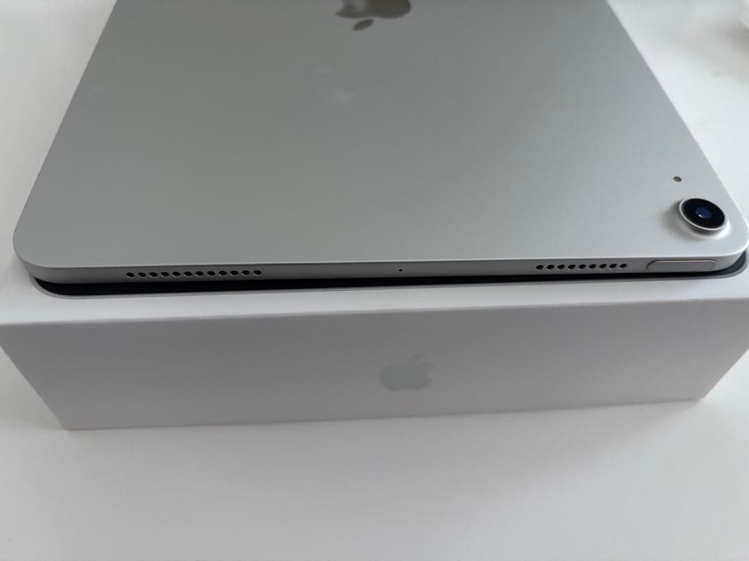 た*ー様 Apple iPad Air(第4世代) 64GB シルバー