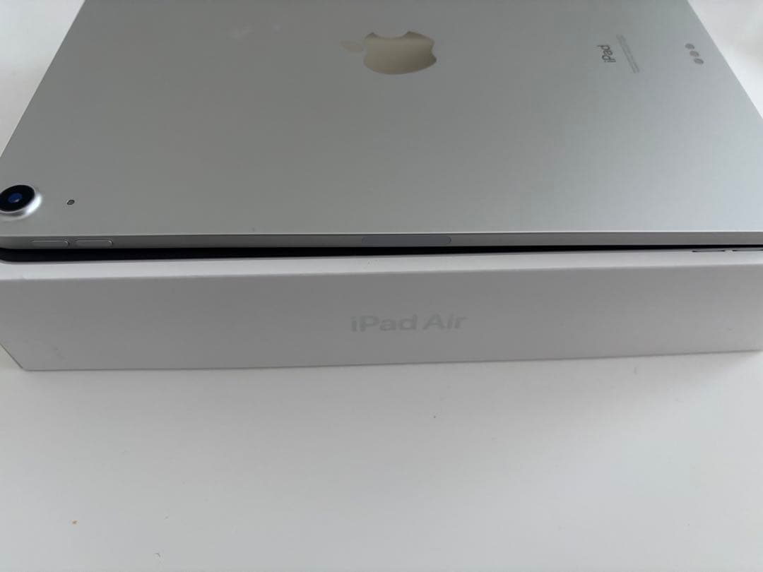た*ー様 Apple iPad Air(第4世代) 64GB シルバー