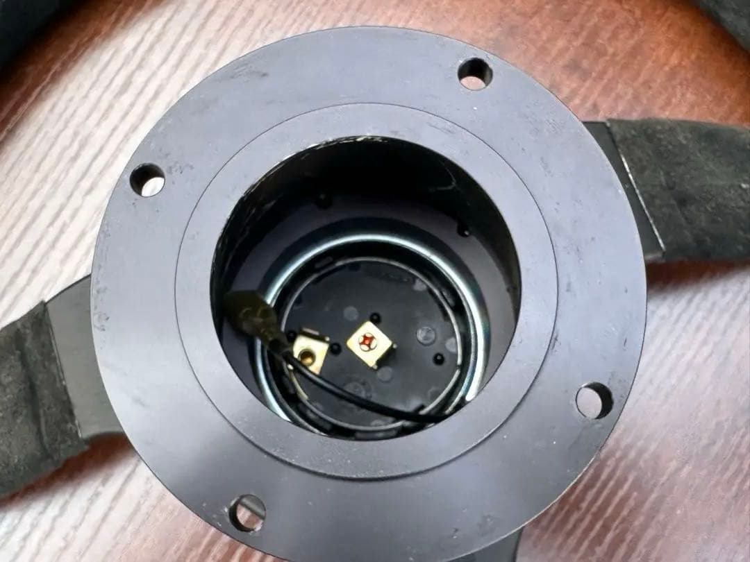 MOMO ステアリングホイール L-14