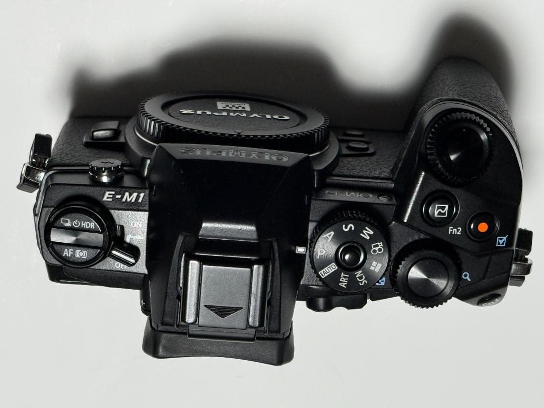 Olympus OM-D E-M1 レンズ12-40mm f2.8 pro 美品