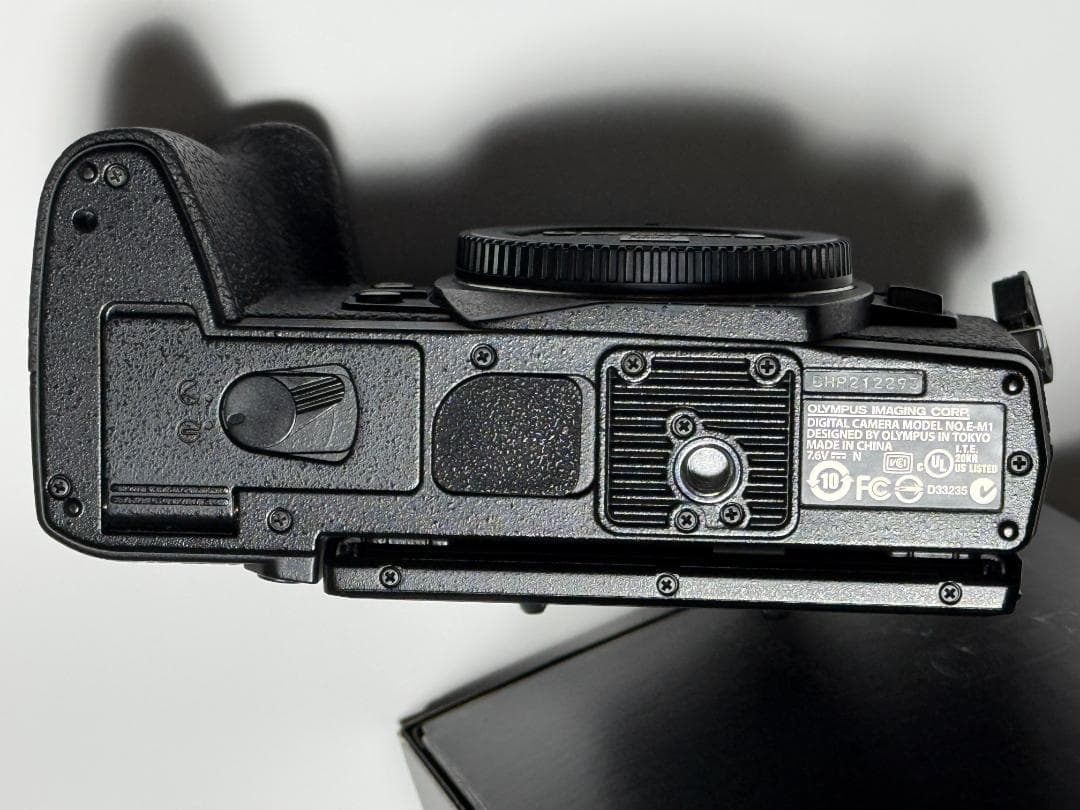 Olympus OM-D E-M1 レンズ12-40mm f2.8 pro 美品