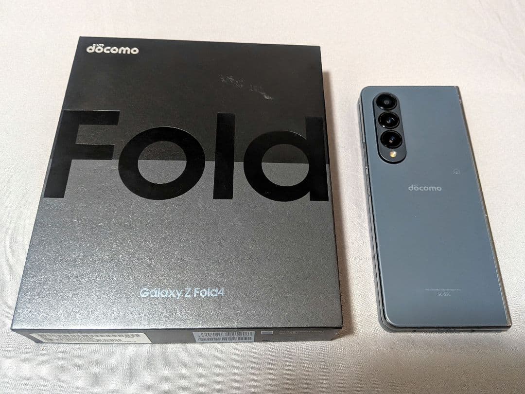 【ジャンク】Galaxy Z Fold4 256GB（メイン画面のみ利用可）