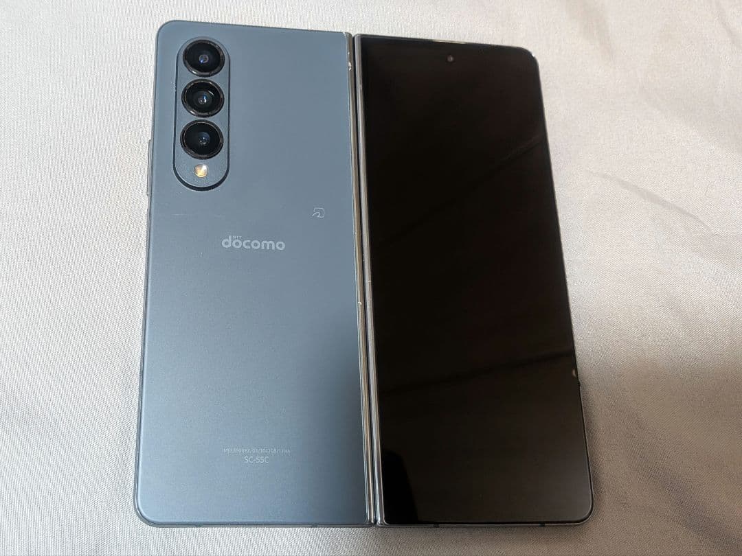 【ジャンク】Galaxy Z Fold4 256GB（メイン画面のみ利用可）