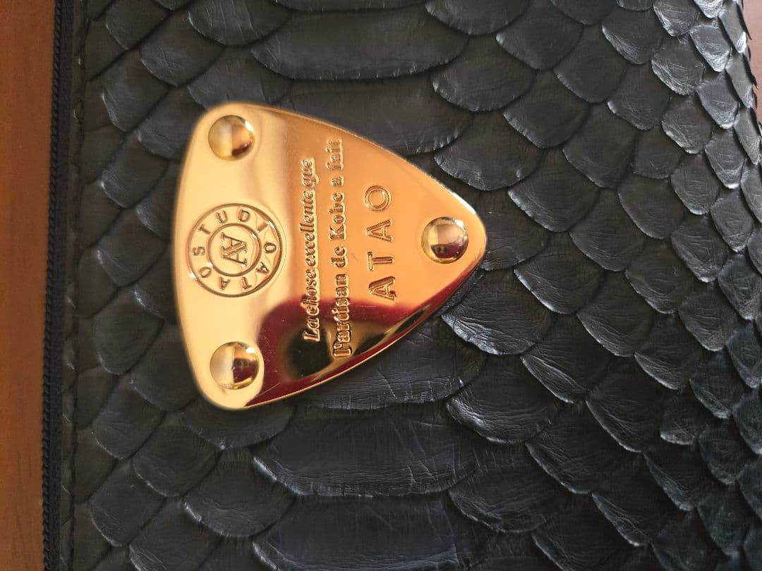 本日限定！！ATAO　リモ　 パイソン　ネイビー 長財布