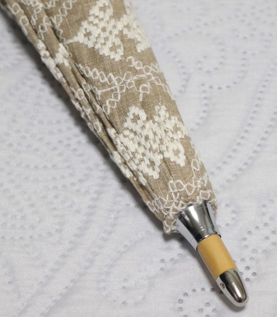 新品【長傘 日傘】綿100％ 高級感 幾何学立体総刺繍 木製 日傘 日本製