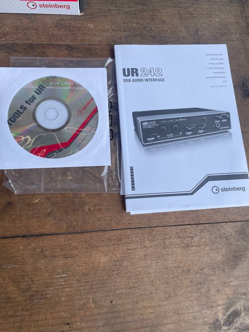 Steinberg UR242 USBオーディオインターフェイス　付属品有り