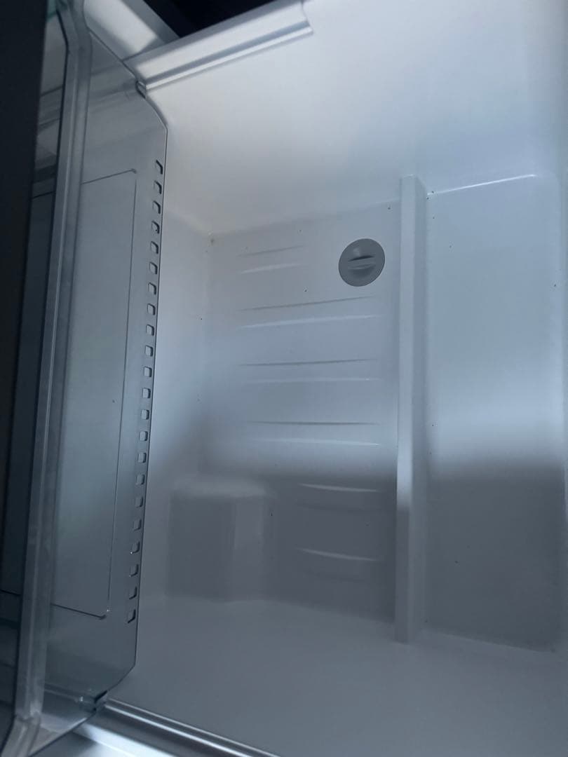 美品　冷蔵庫　2023年製　引き取り限定　大阪摂津市からです