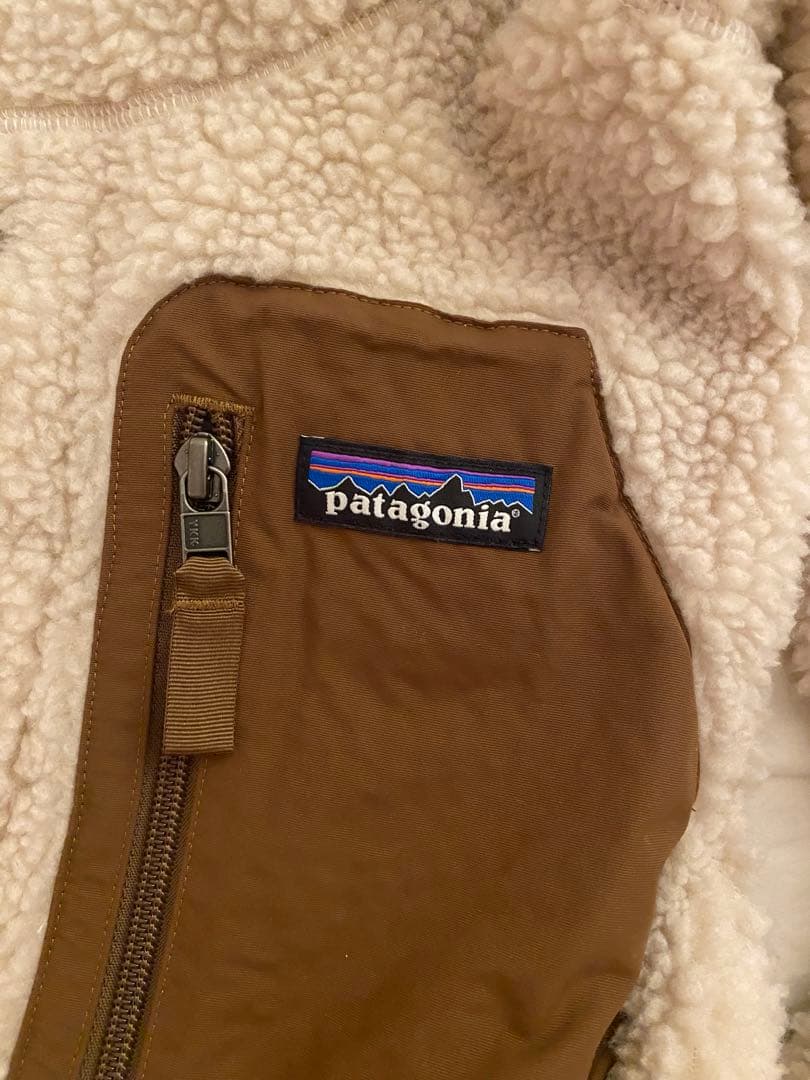 【K@2UK1X 】Patagonia リバーシブルダウンベスト