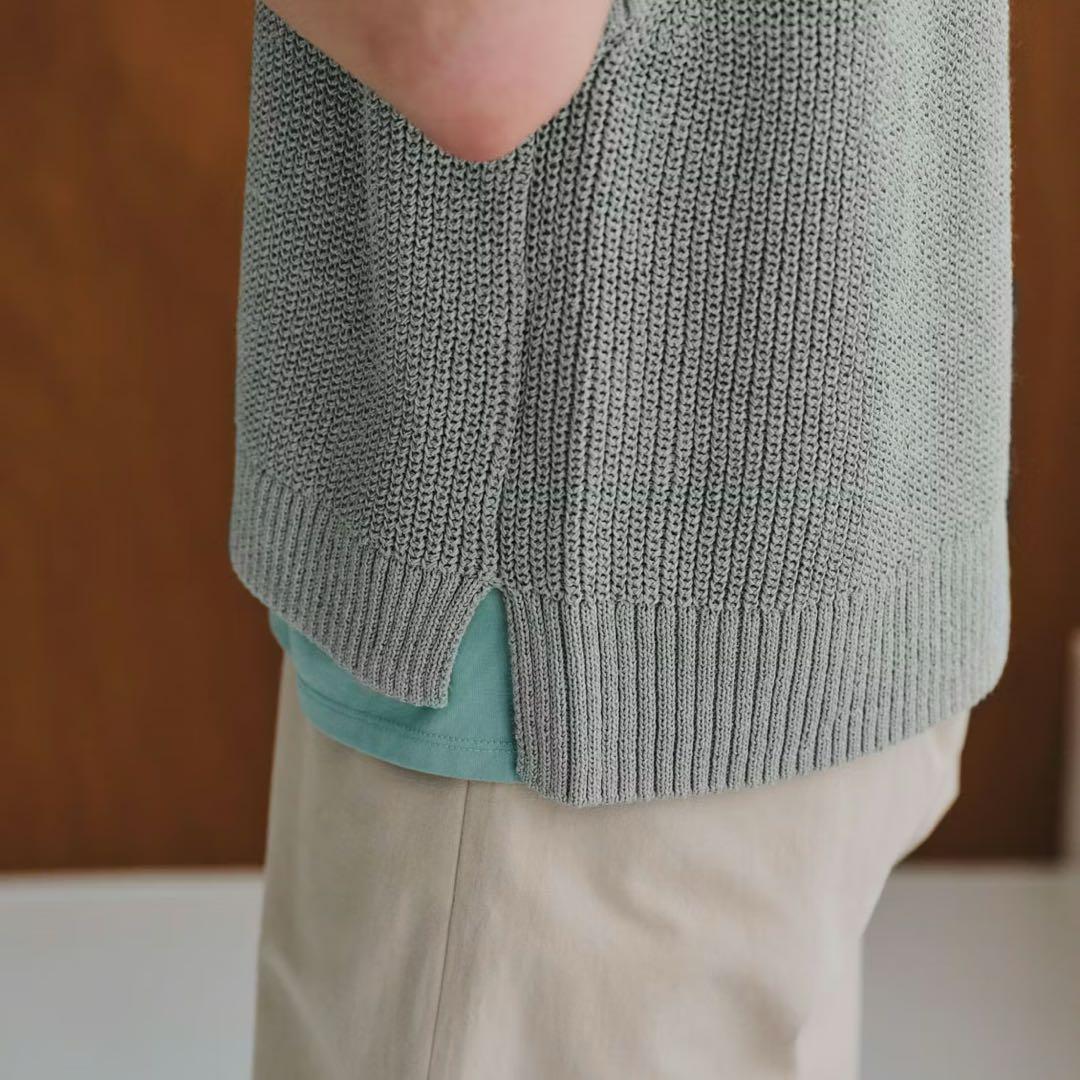 「私にちょうどいいベーシック」ペーパーコットンのニットベスト グレー