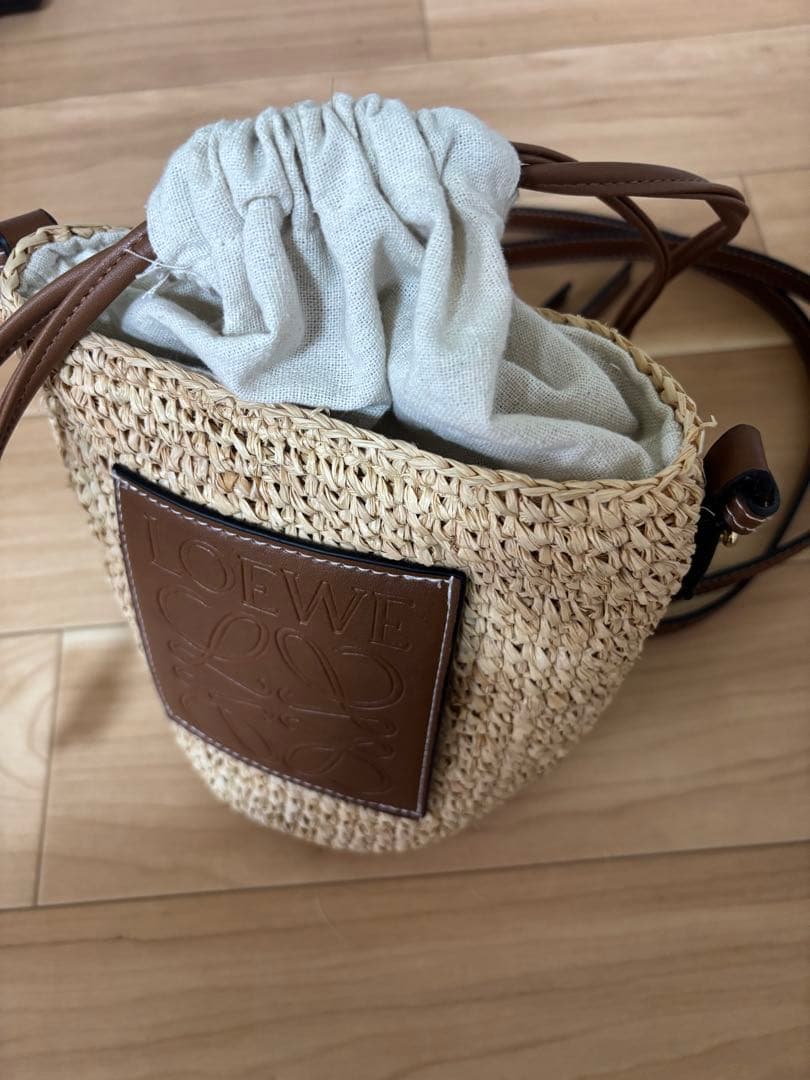 最終値下げLOEWE カゴバッグ巾着ブラウンミニショルダー