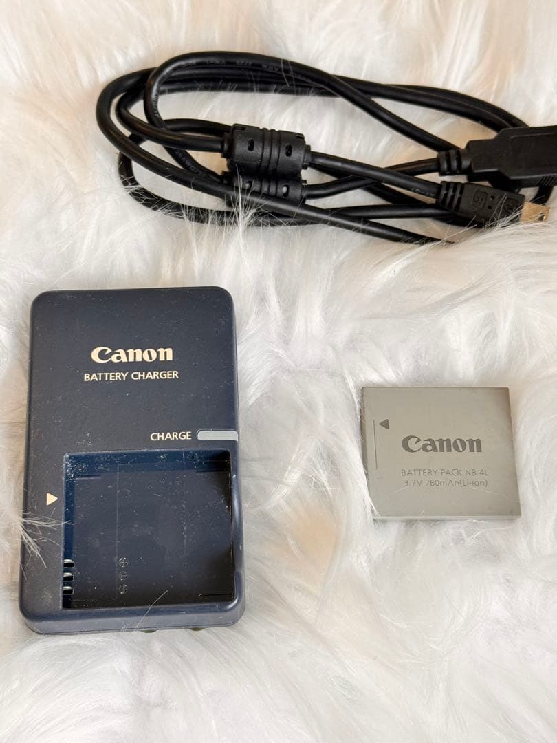 Canon IXY 8.0メガピクセル コンパクトデジタルカメラ 20 IS