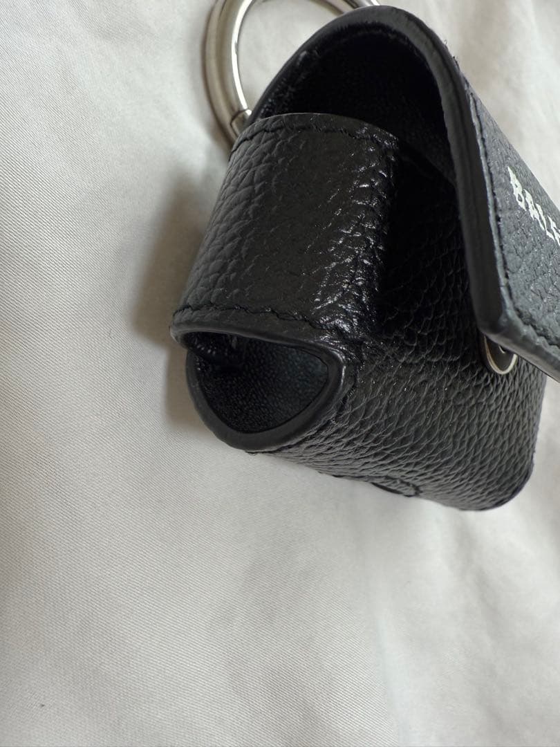 BALENCIAGA AirPodsケース