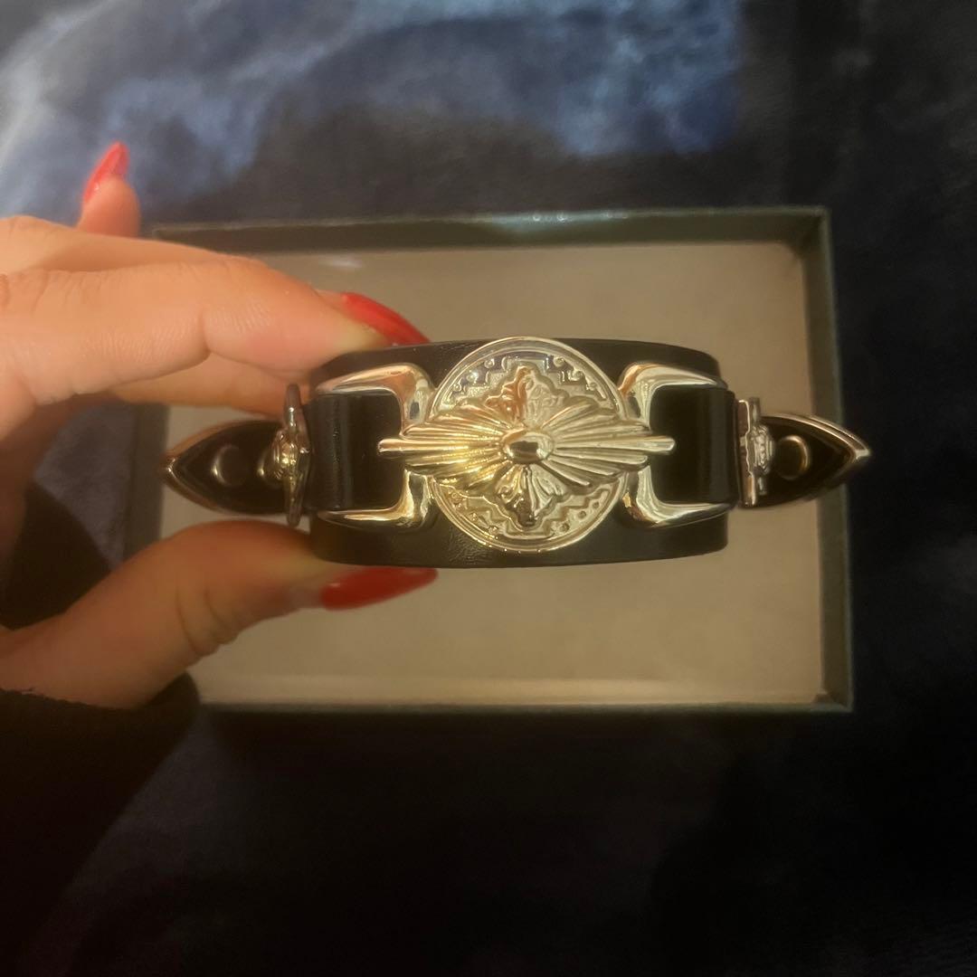 TOGA レザー バングル