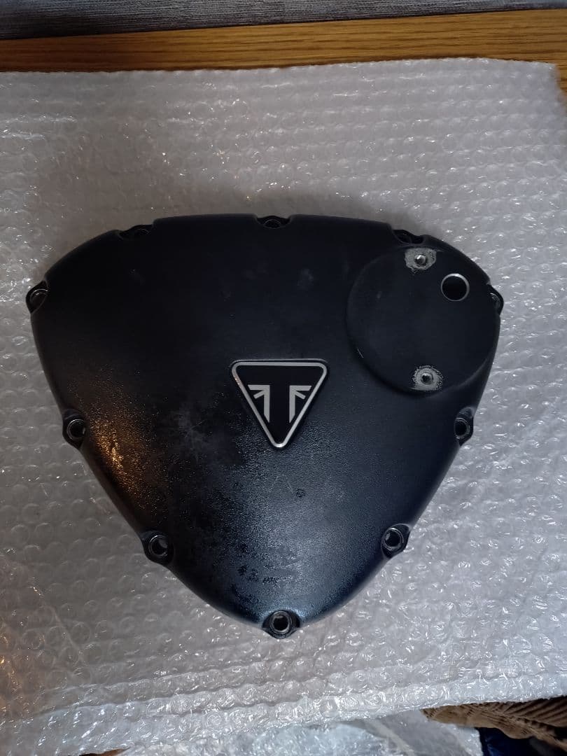 w*r様 TRIUMPH エンジンカバーセット ブラック