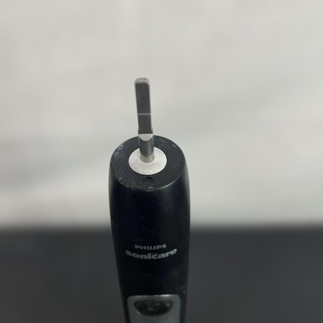 O34 Philips Sonicare 電動歯ブラシ本体 2021年製