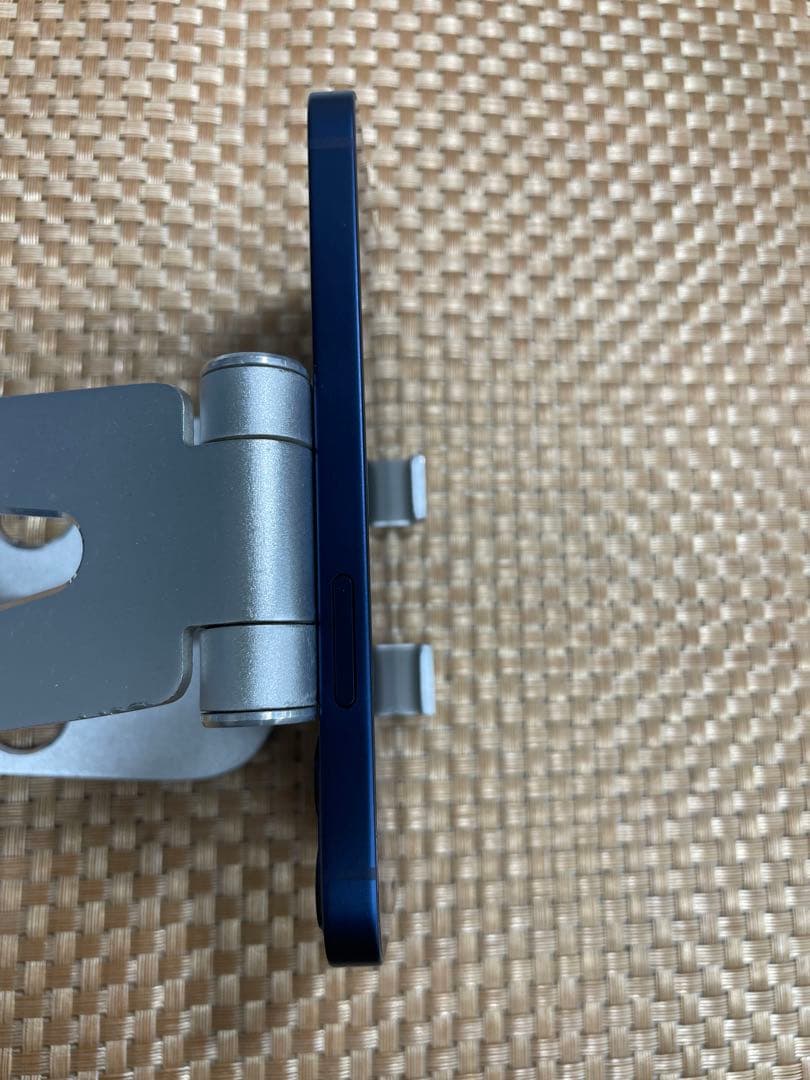 iPhone 12 mini 128 GB ブルーSIMフリー【8222】