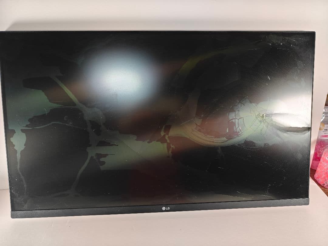 34インチ4Kモニター　VAパネル　LG 32UN550-W 　ジャンク品