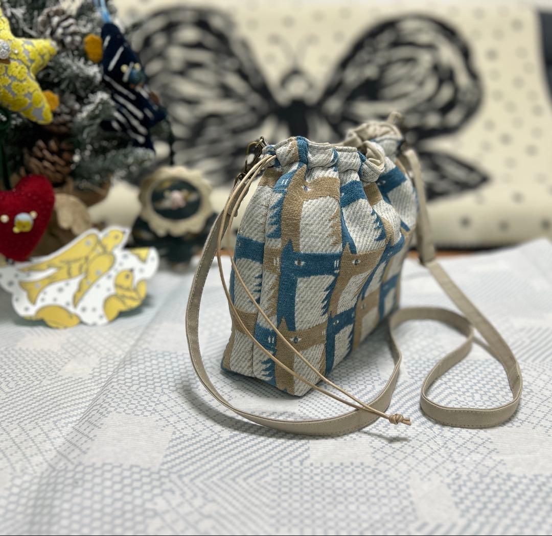 再販ハンドメイド＊ミナペルホネン＊thoroughbred＊きんちゃくポシェット