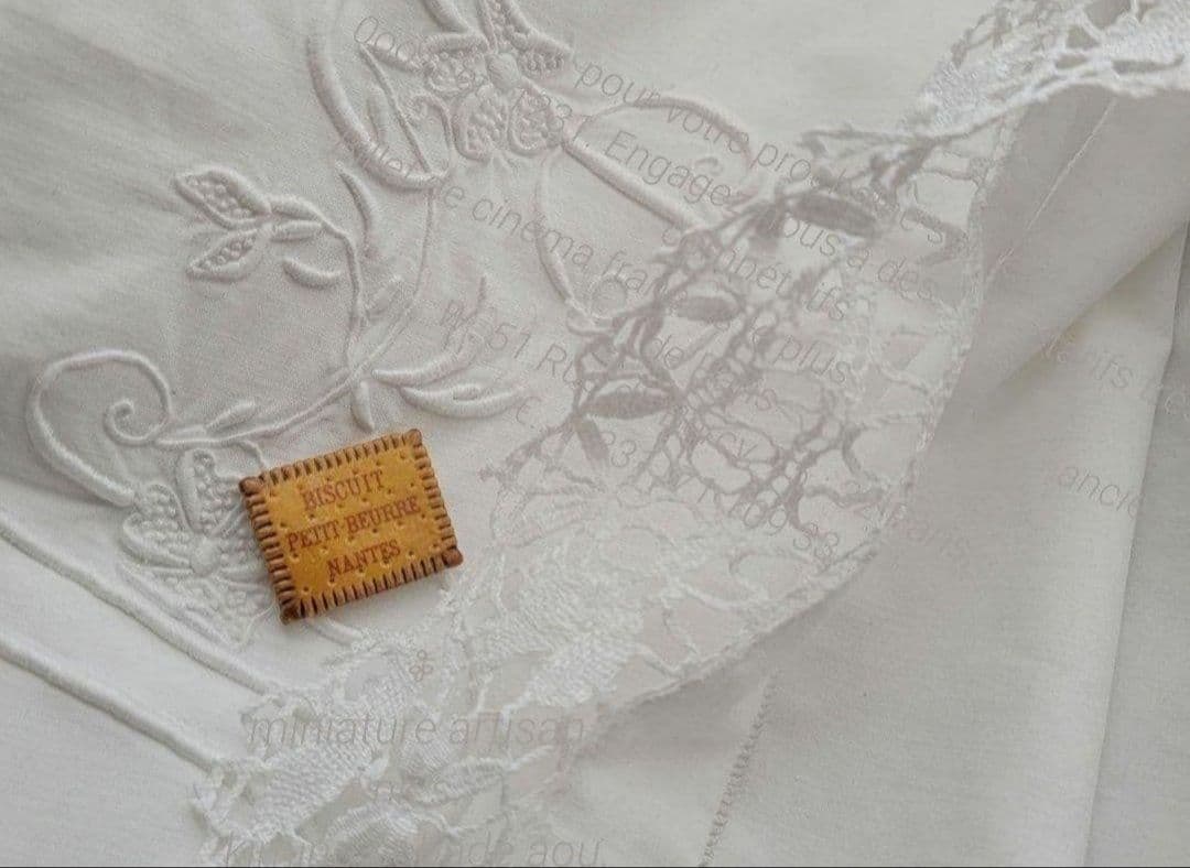 ビスケットプレート　ミニチュア小物フランスフェーブluビスケット入手困難　　4つ