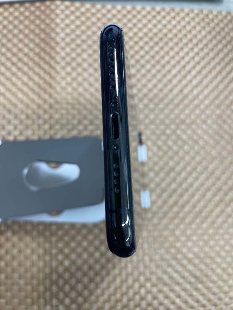 iPhone XS MAX 64 GB スペースグレイSIMフリー【0683】