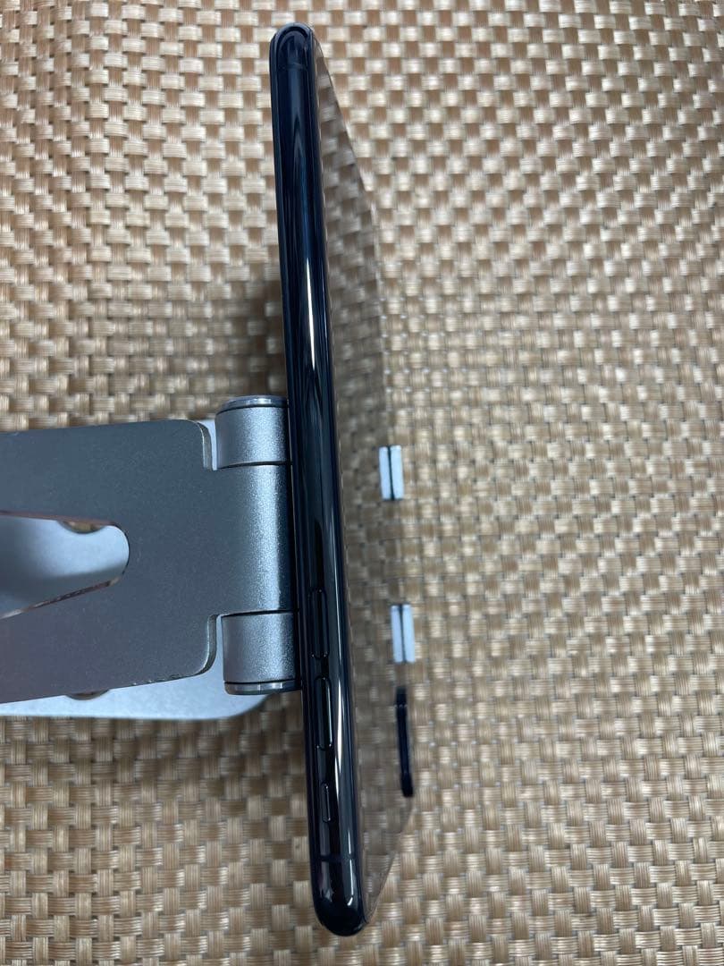 iPhone XS MAX 64 GB スペースグレイSIMフリー【0683】