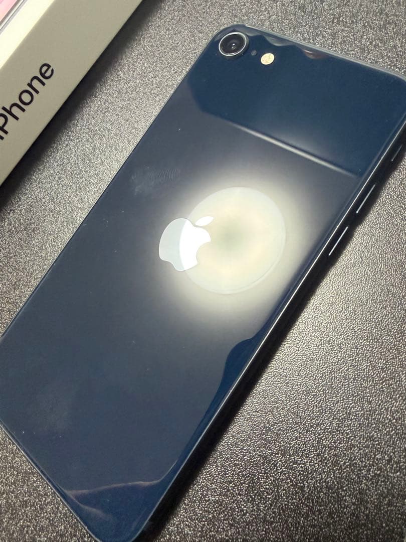 iPhone SE (第3世代) 256GB ブラック 本体 SIMフリー