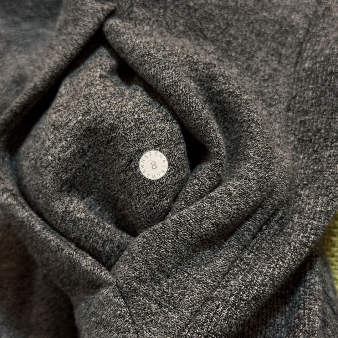 Lululemon サイズ8 グレー フルジップパーカー