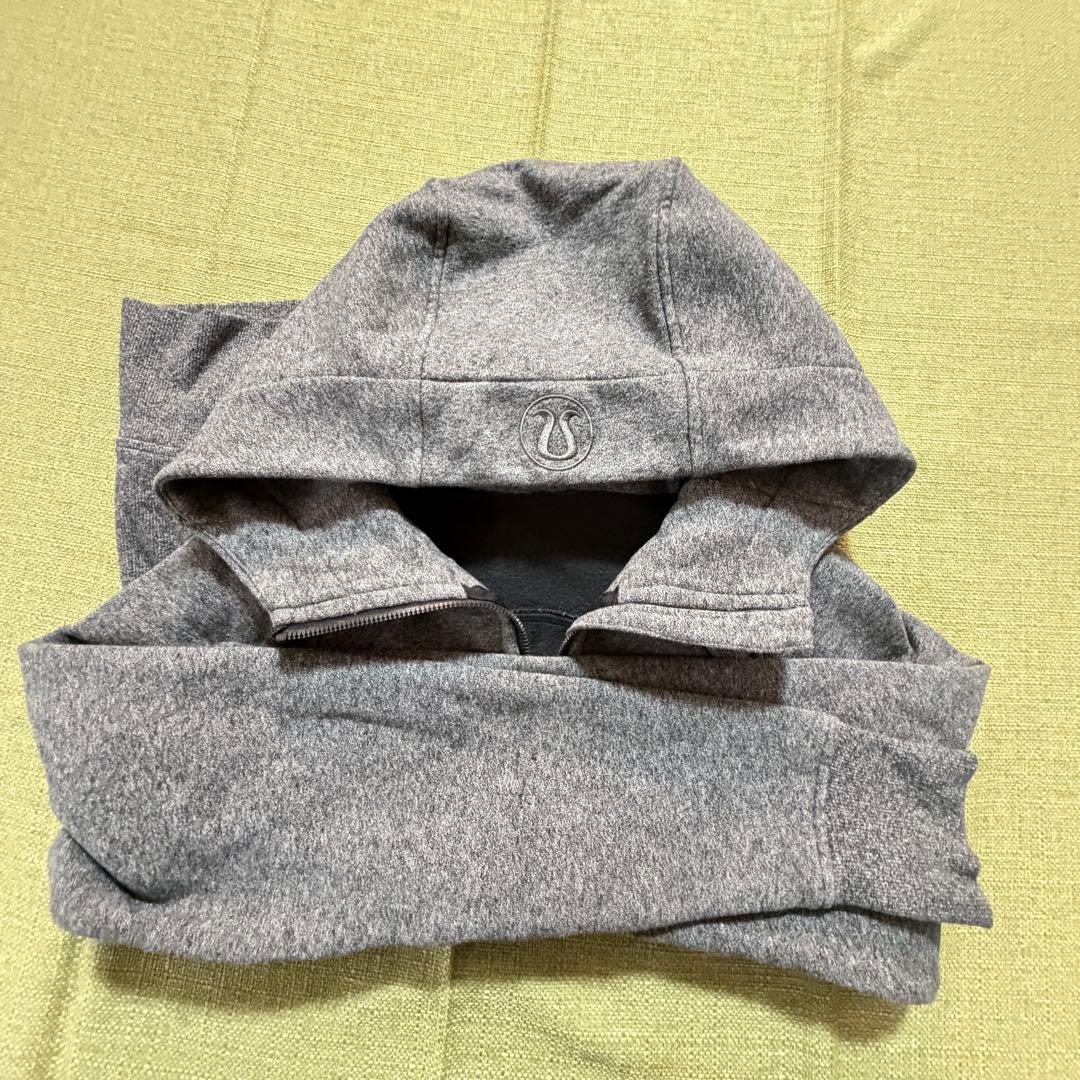 Lululemon サイズ8 グレー フルジップパーカー