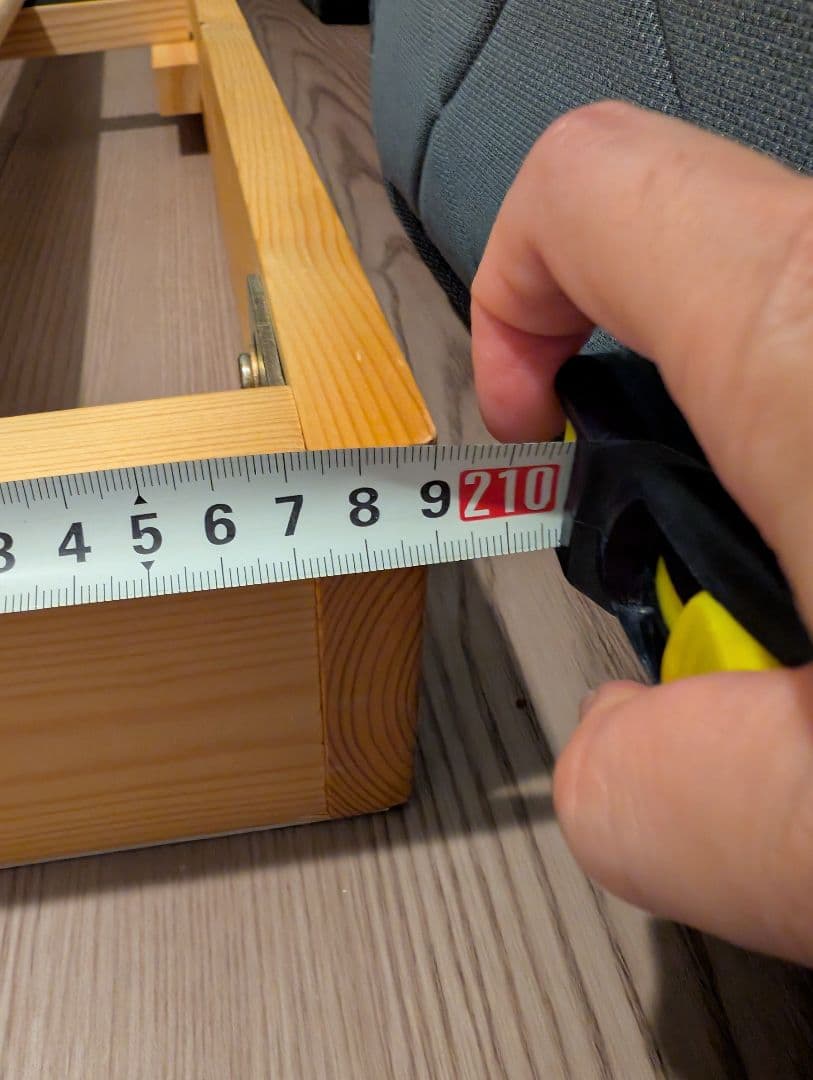 引き取り限定　クイーンベッドフレームのみ