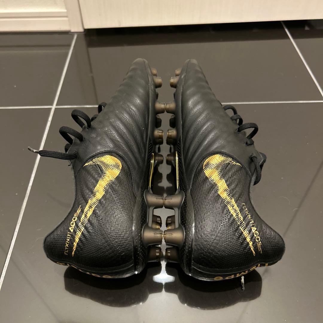 【にく】NIKE（ナイキ）ティエンポ レジェンド 7 エリート