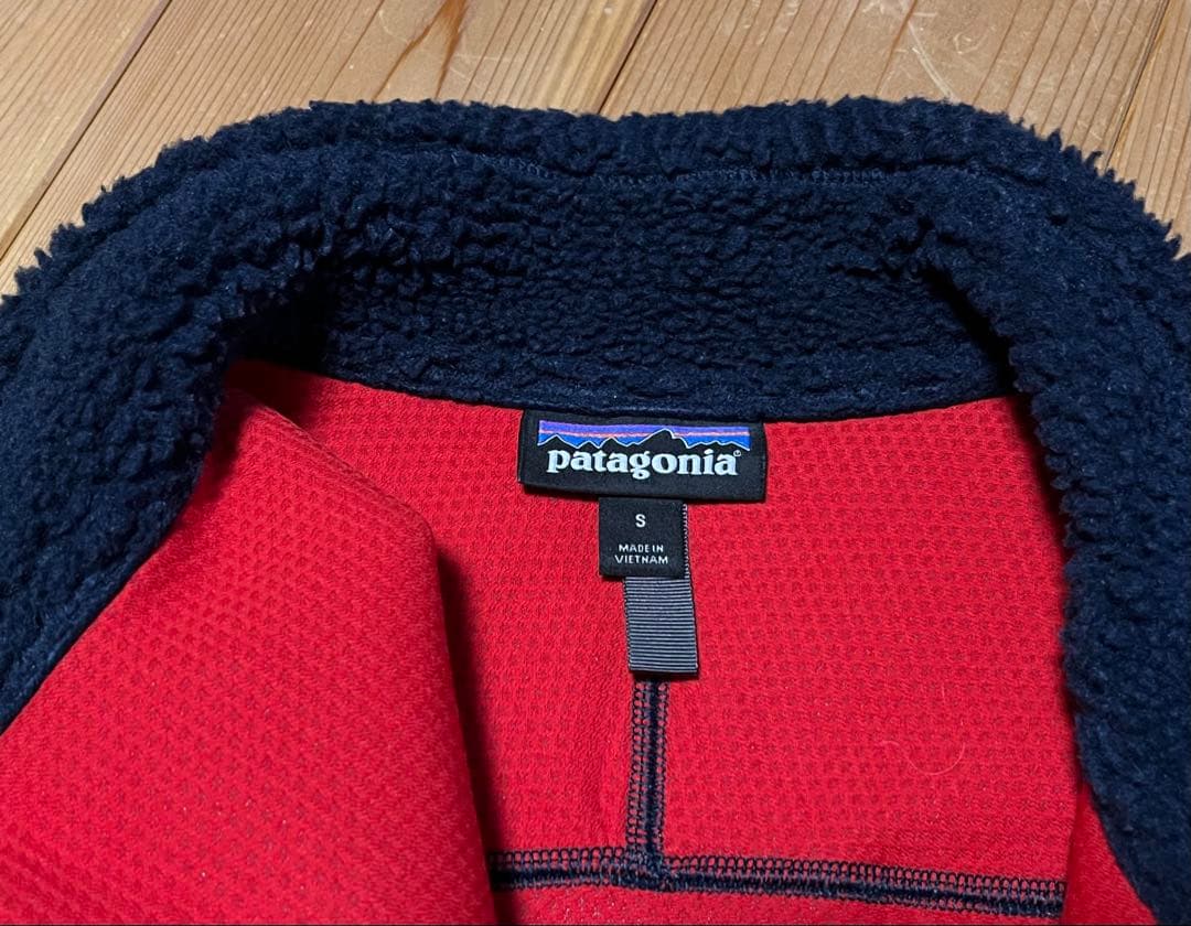patagonia レトロXベスト S ネイビー/レッド