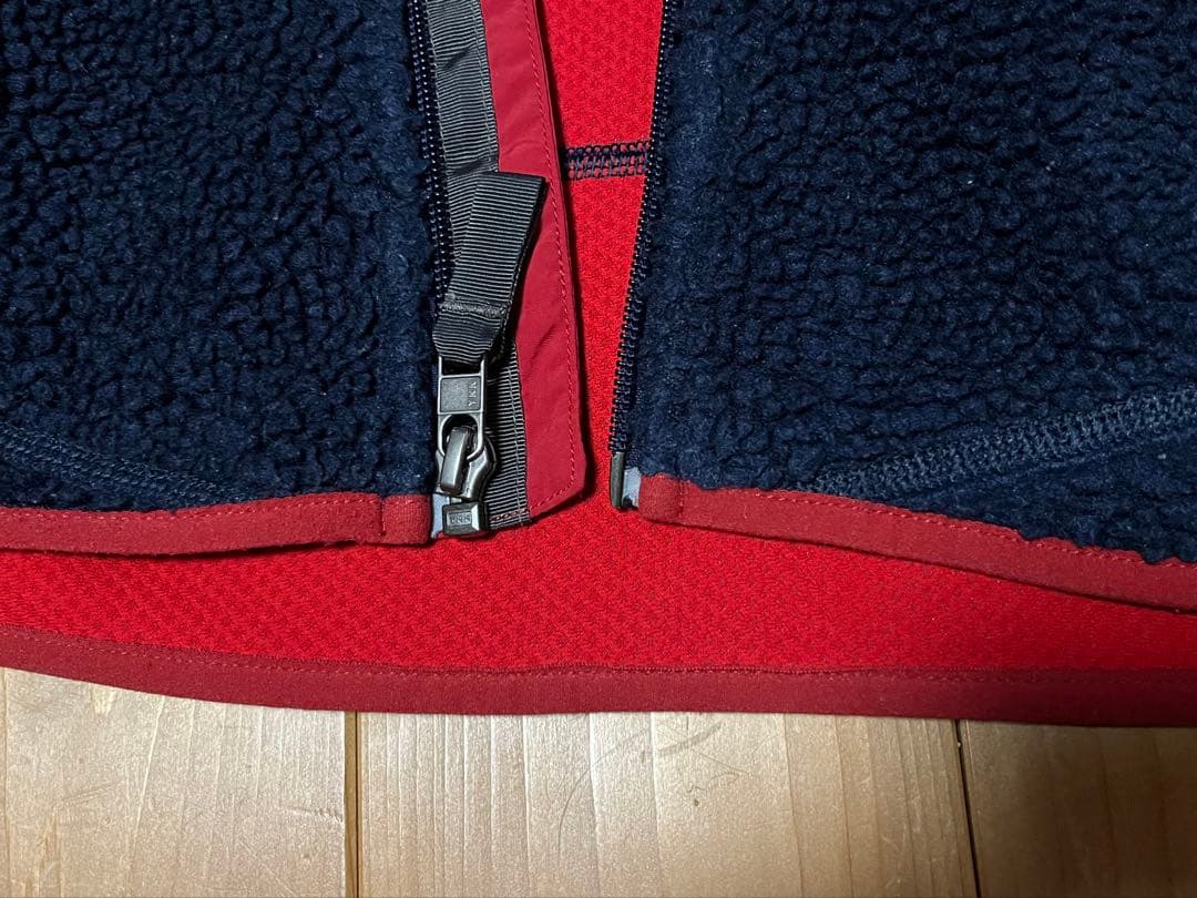 patagonia レトロXベスト S ネイビー/レッド